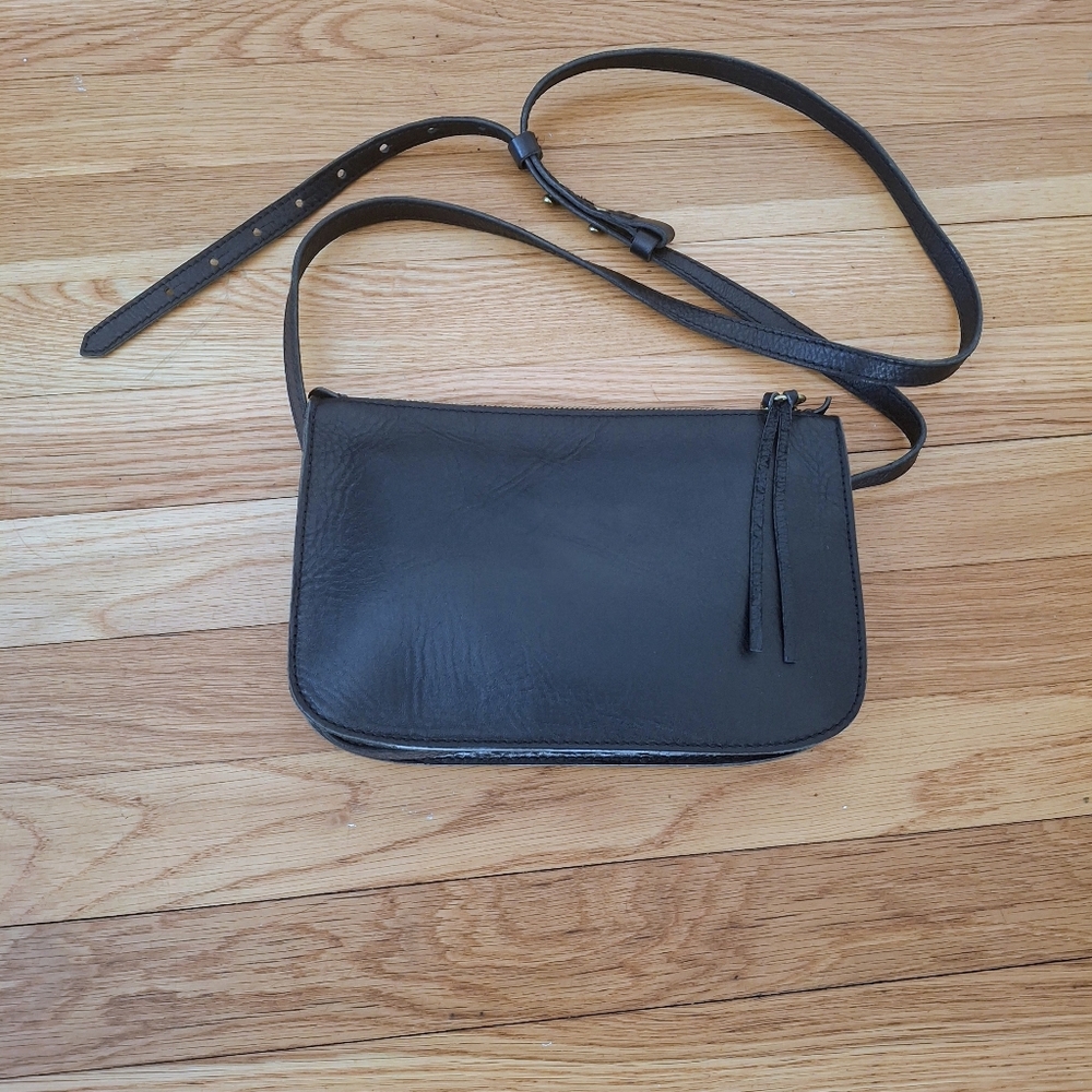 Madewell The Simple  Crossbody Bag OS  Black Madewell
